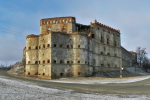 Тур на Новий рік: Замок Білий лебідь, Меджибіж